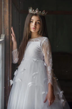 MISTRAL CROWN -Fashion Dress-Trish Scully 1 609f186a f440 4a00 86c9 c3535e17bd27