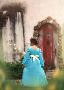 LADY MONTAGUE -Fashion Dress-Trish Scully 204 4