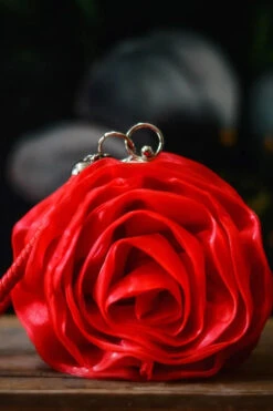 LA ROSA ROJA SOFT CLUTCH -Fashion Dress-Trish Scully 20 610f73c5 a47f 4055 a2ea eab46b912f50