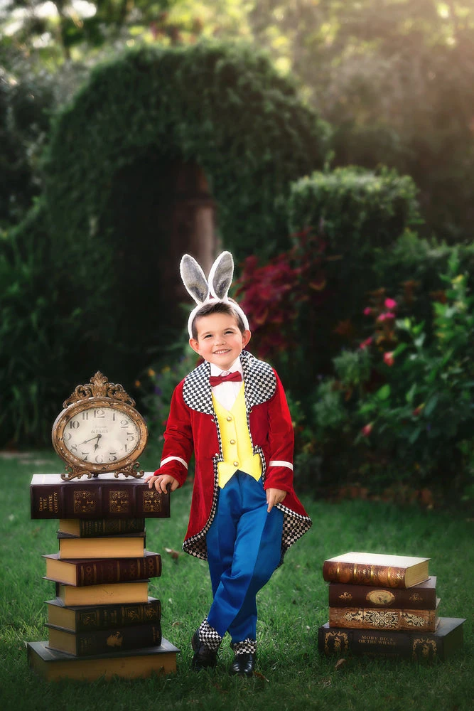 WHITE RABBIT 4PC. COSTUME 3 WHITE RABBIT 4PC. COSTUME