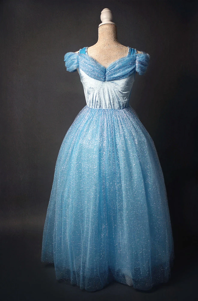 QUEEN OF THE KINGDOM GOWN FOR WOMEN 5 QUEEN OF THE KINGDOM GOWN FOR WOMEN - Image 3