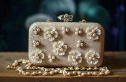 LA FLOR DE PERLA CLUTCH 8 LA FLOR DE PERLA CLUTCH -Fashion Dress-Trish Scully 73 1 d7bd6b75 7bc8 4a4a b114 a082dd4d4919