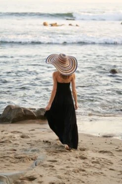 CANNES FLOPPY HAT -Fashion Dress-Trish Scully DSC02923