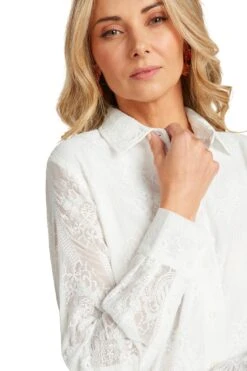 LAURETTE DRESS WHITE 16 LAURETTE DRESS WHITE -Fashion Dress-Trish Scully LauretteDressWhite 1091 WEB 98b3256f 6412 4da7 84a3 3e391aa9d84e